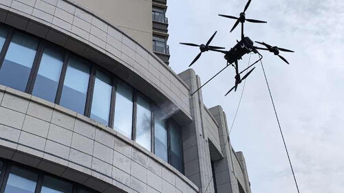 últimas noticias de la empresa sobre MYUAV FC30X Drone Atado:La limpieza de edificios de gran altura ya no es un problema!