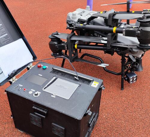 últimas noticias de la empresa sobre Colaboración e Inteligencia: Decodificación de la arquitectura del sistema del UAV de comunicación MYUAV-FC30M