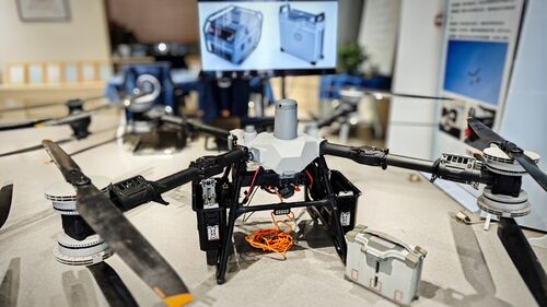 últimas noticias de la empresa sobre Llamas sin miedo: Descifrando el ADN de seguridad de los DJI MYUAV FC100 Drone de Bomberos de doble anclaje