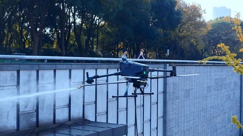 últimas noticias de la empresa sobre Avance: El dron MYUAV M400X revoluciona la limpieza autónoma a gran altitud