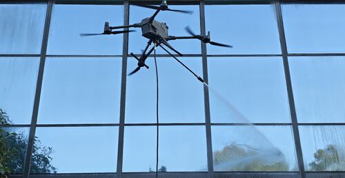 últimas noticias de la empresa sobre Nueva actualización. El limpiador MYUAV de sexta generación ofrece una experiencia de limpieza de cortinas más limpia y ecológica.